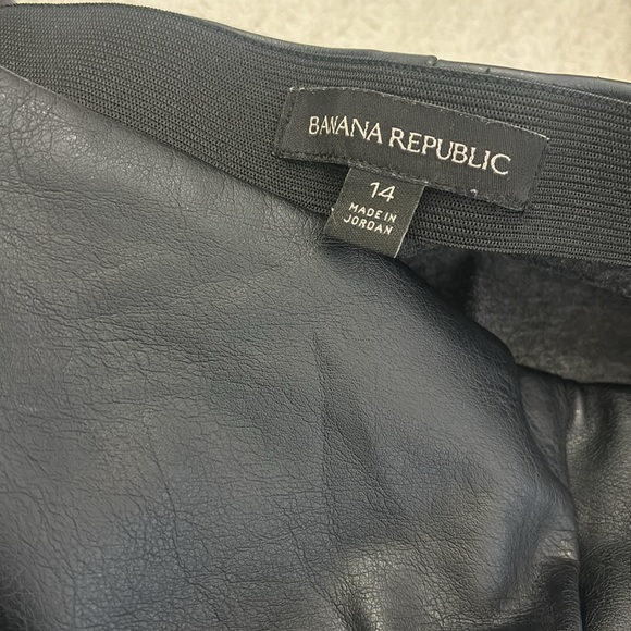 Banana Republic Vegan Leather Black Leggings - Picture 4 of 9